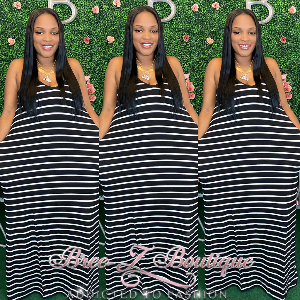 PLUS SIZE STRIPE CAMI MAXI DRESS WITH POCKETS-NAVY/IVORY 1X-3X